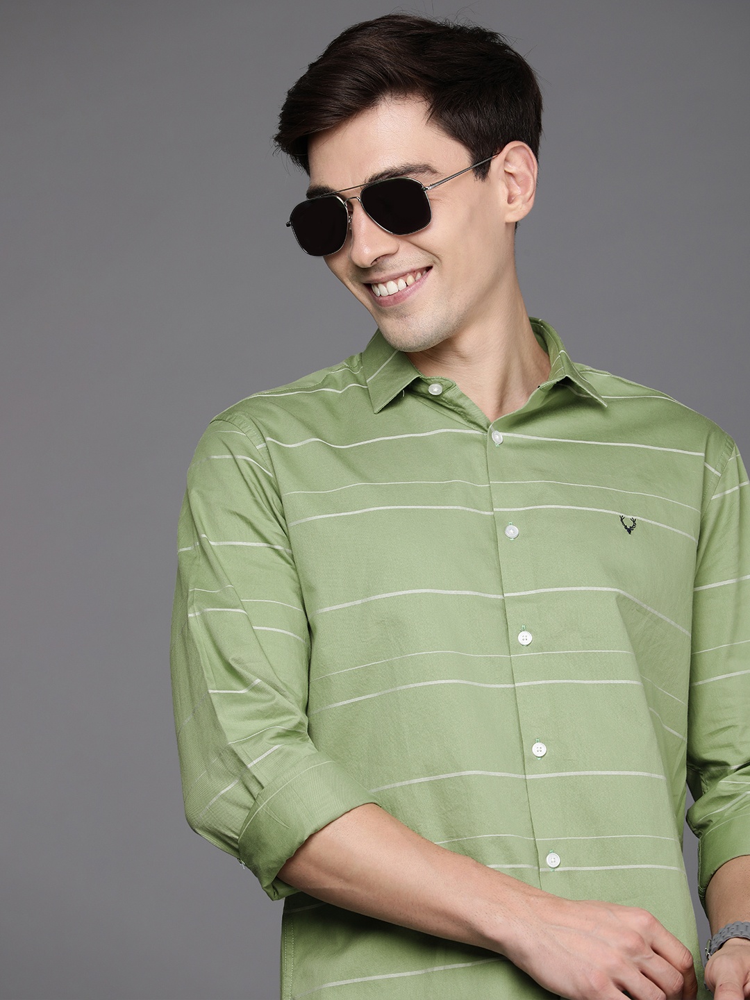 

Allen Solly Men Olive Green Horizontal Striped Pure Cotton Casual Shirt