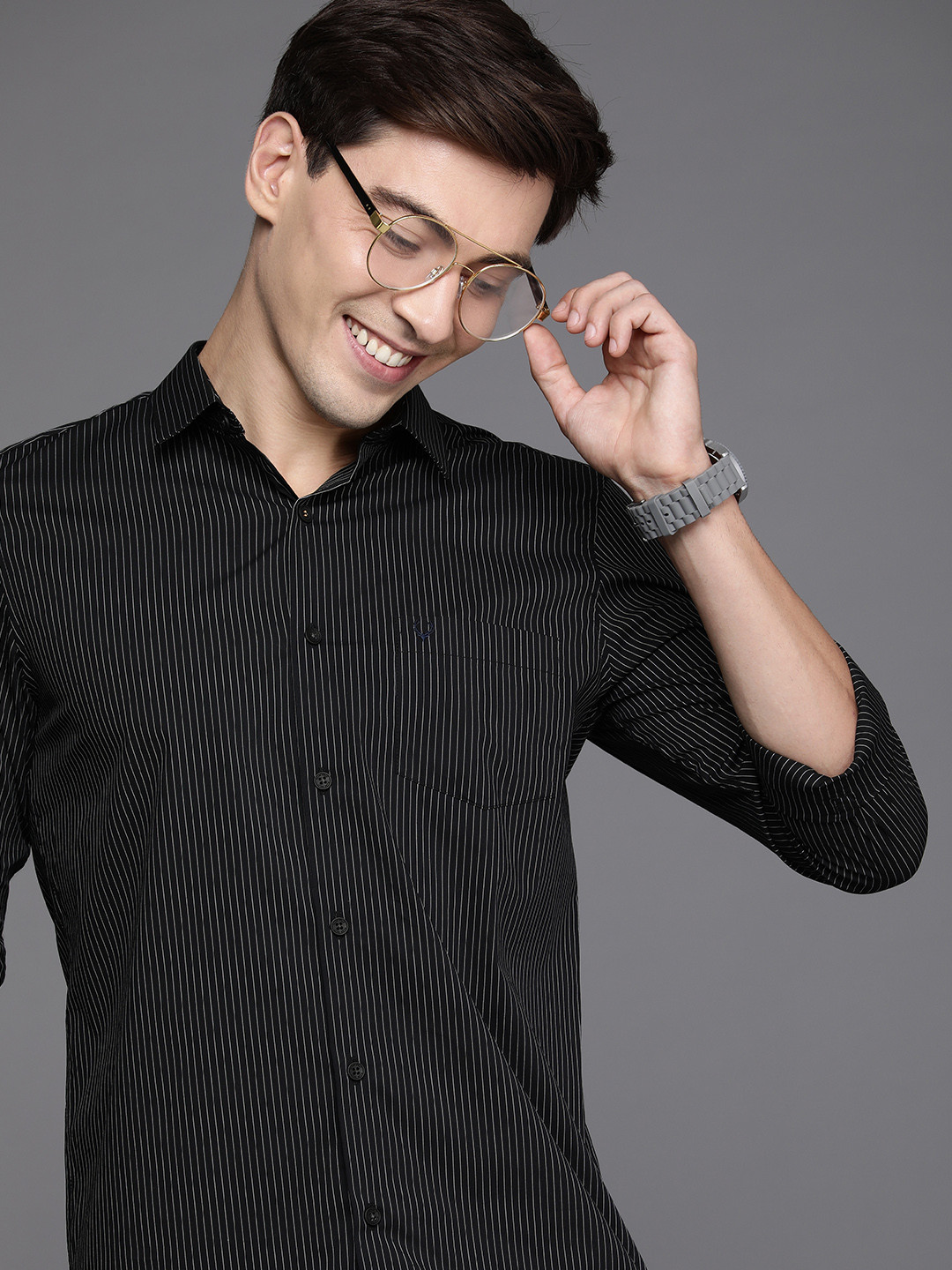 

Allen Solly Men Black & White Comfy Slim Fit Striped Casual Shirt