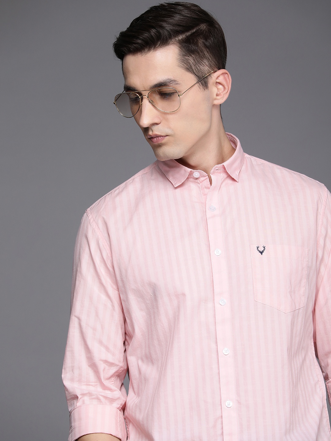 

Allen Solly Men Pink Striped Pure Cotton Cutaway Collar Casual Shirt