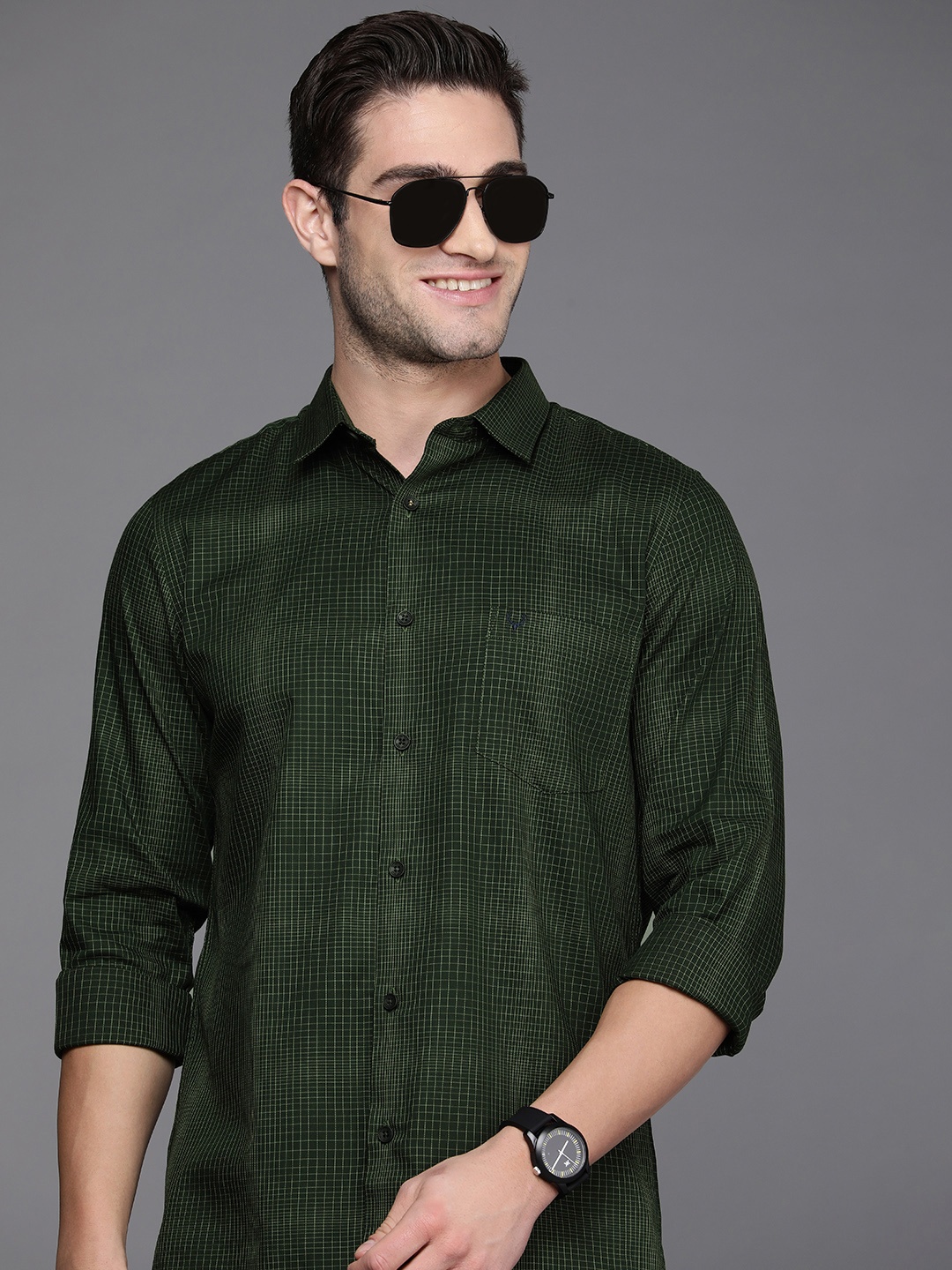 

Allen Solly Men Olive Green & White Comfy Slim Fit Checked Casual Shirt