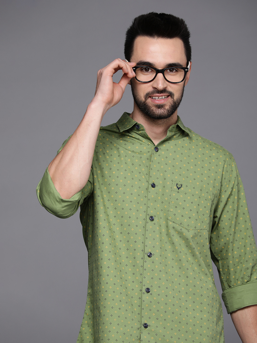 

Allen Solly Men Olive Green & Black Printed Pure Cotton Casual Shirt