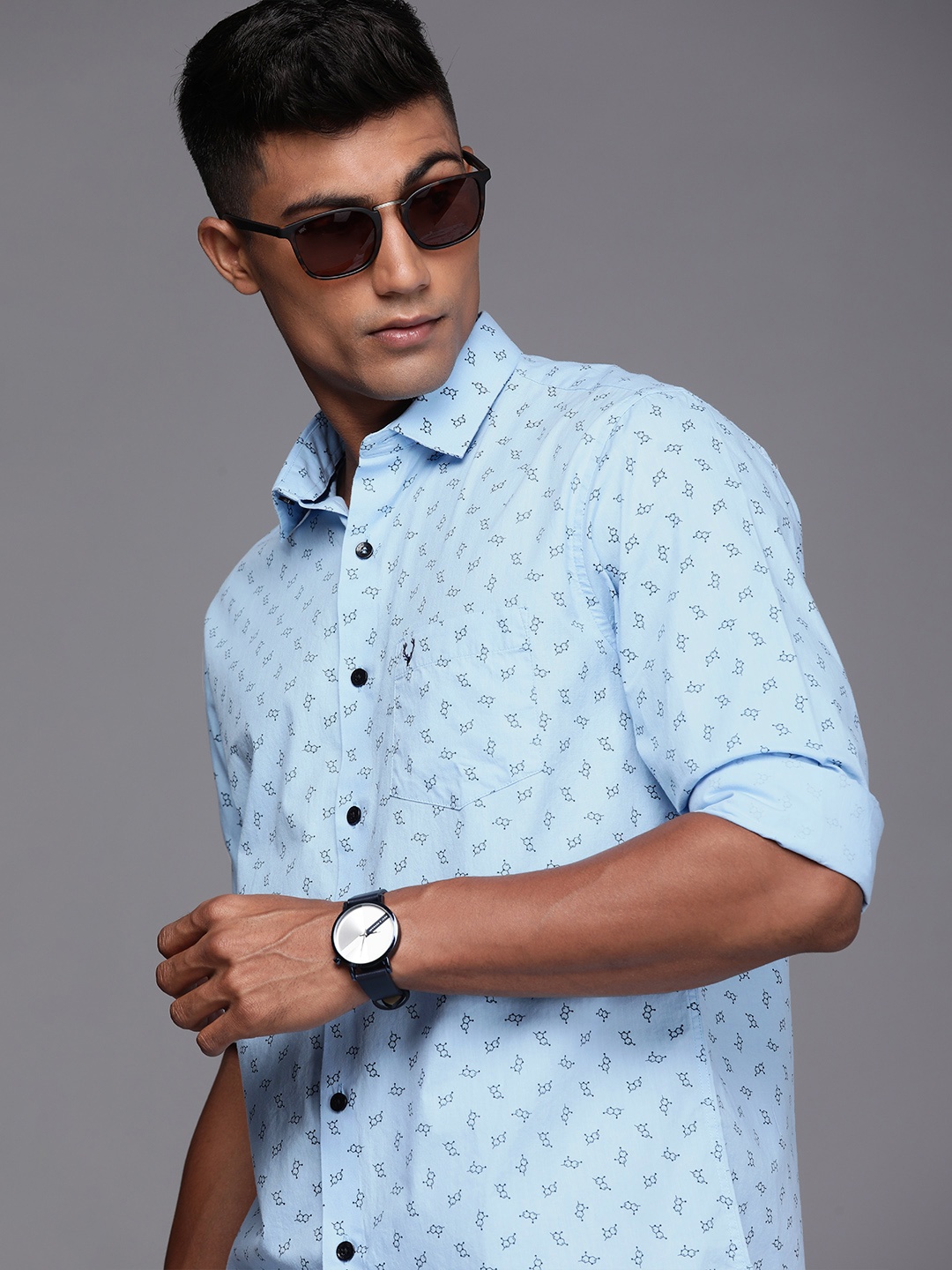 

Allen Solly Men Blue Printed Pure Cotton Casual Shirt
