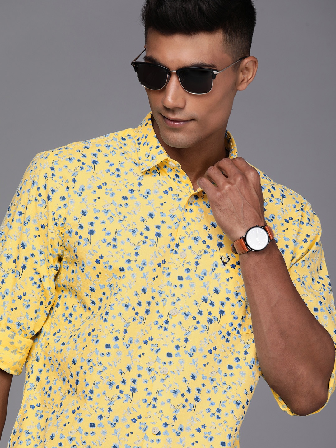 

Allen Solly Men Yellow Sport Floral Printed Pure Cotton Casual Shirt