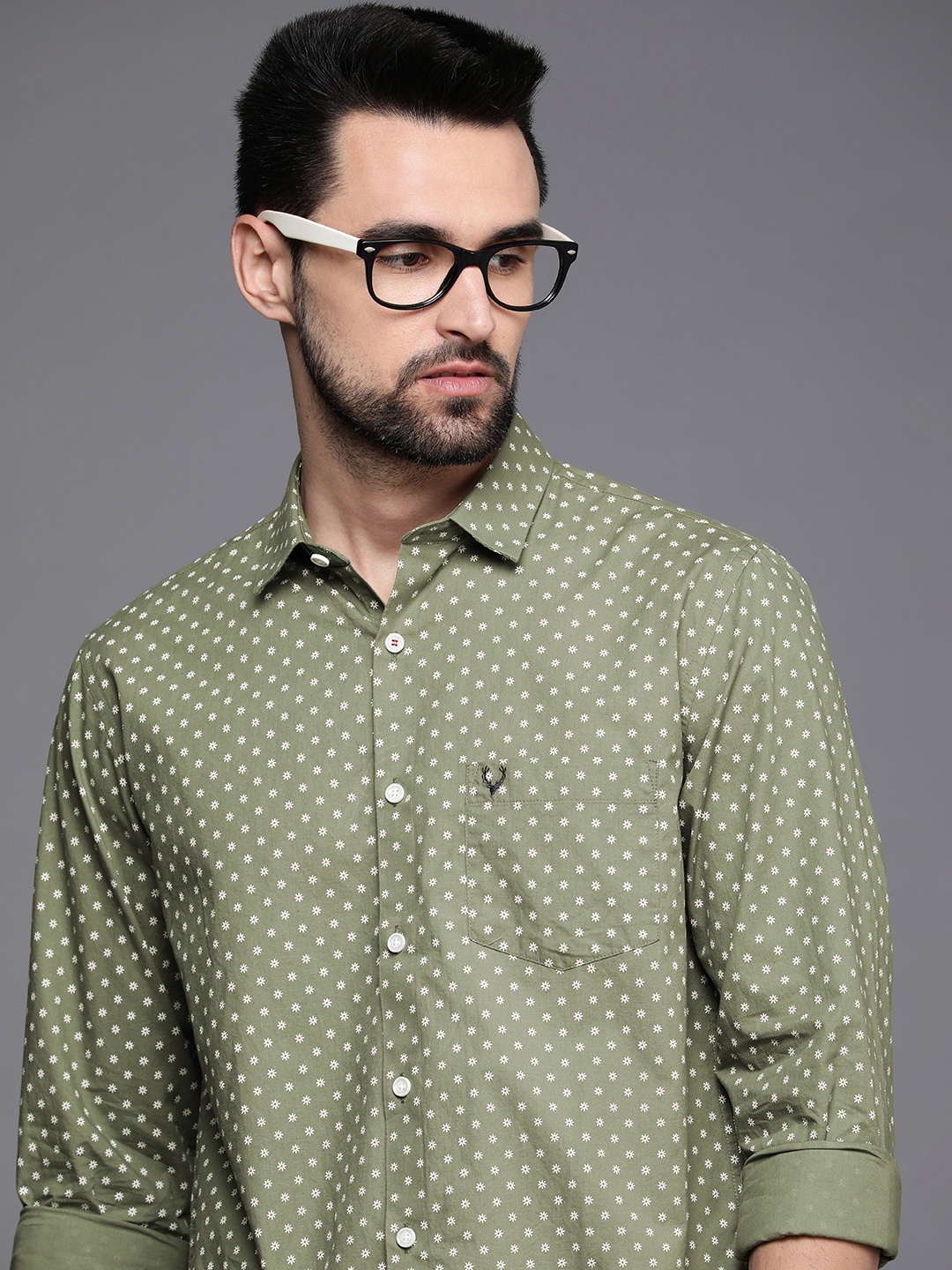 

Allen Solly Men Green Classic Fit Floral Printed Casual Shirt