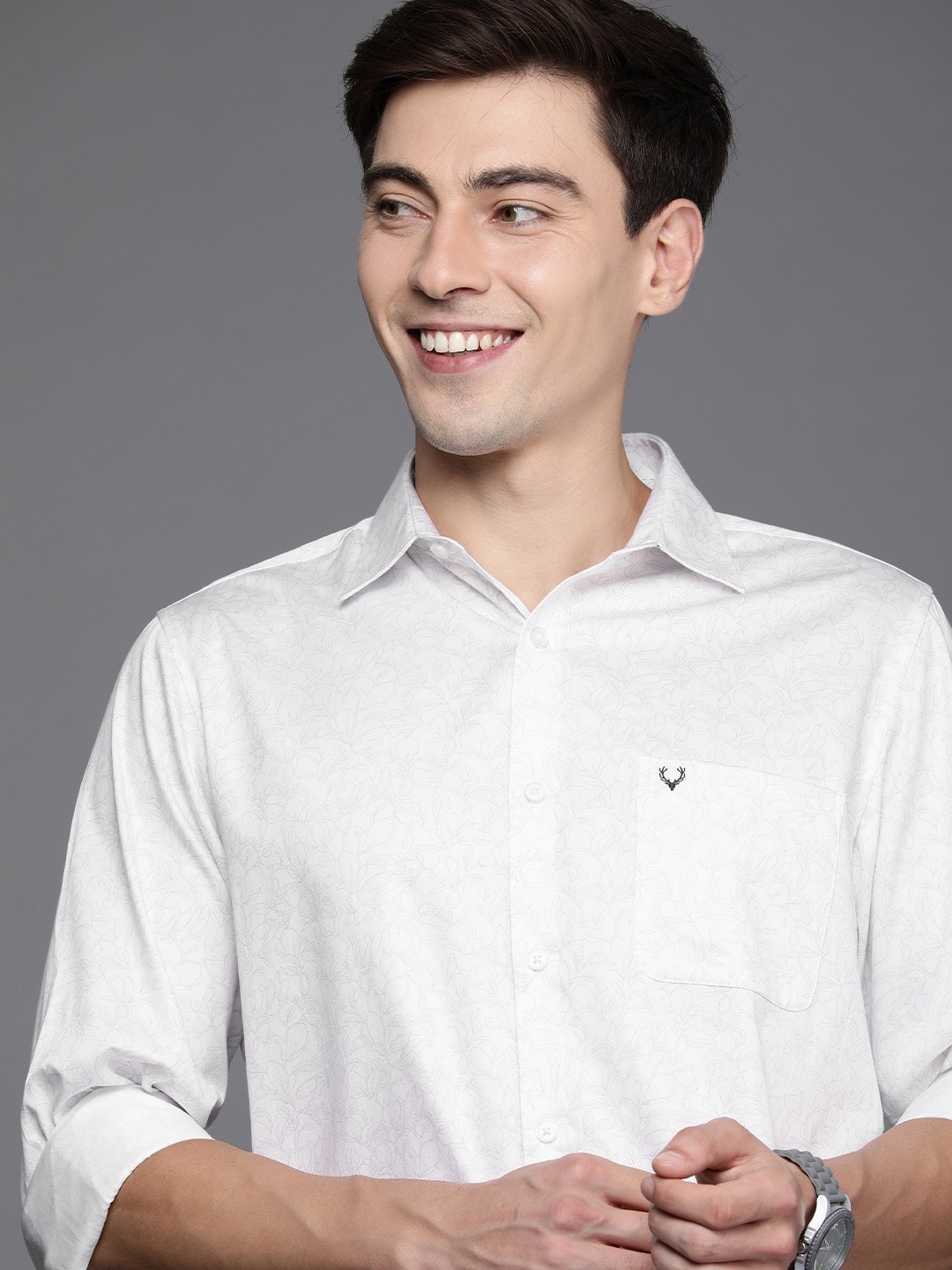 

Allen Solly Men White Tropical Printed Pure Cotton Casual Shirt