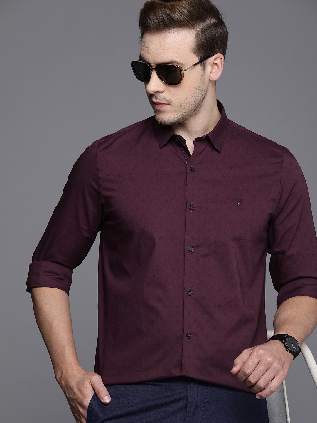 

Allen Solly Men Modern Fit Geometric Printed Casual Shirt, Burgundy