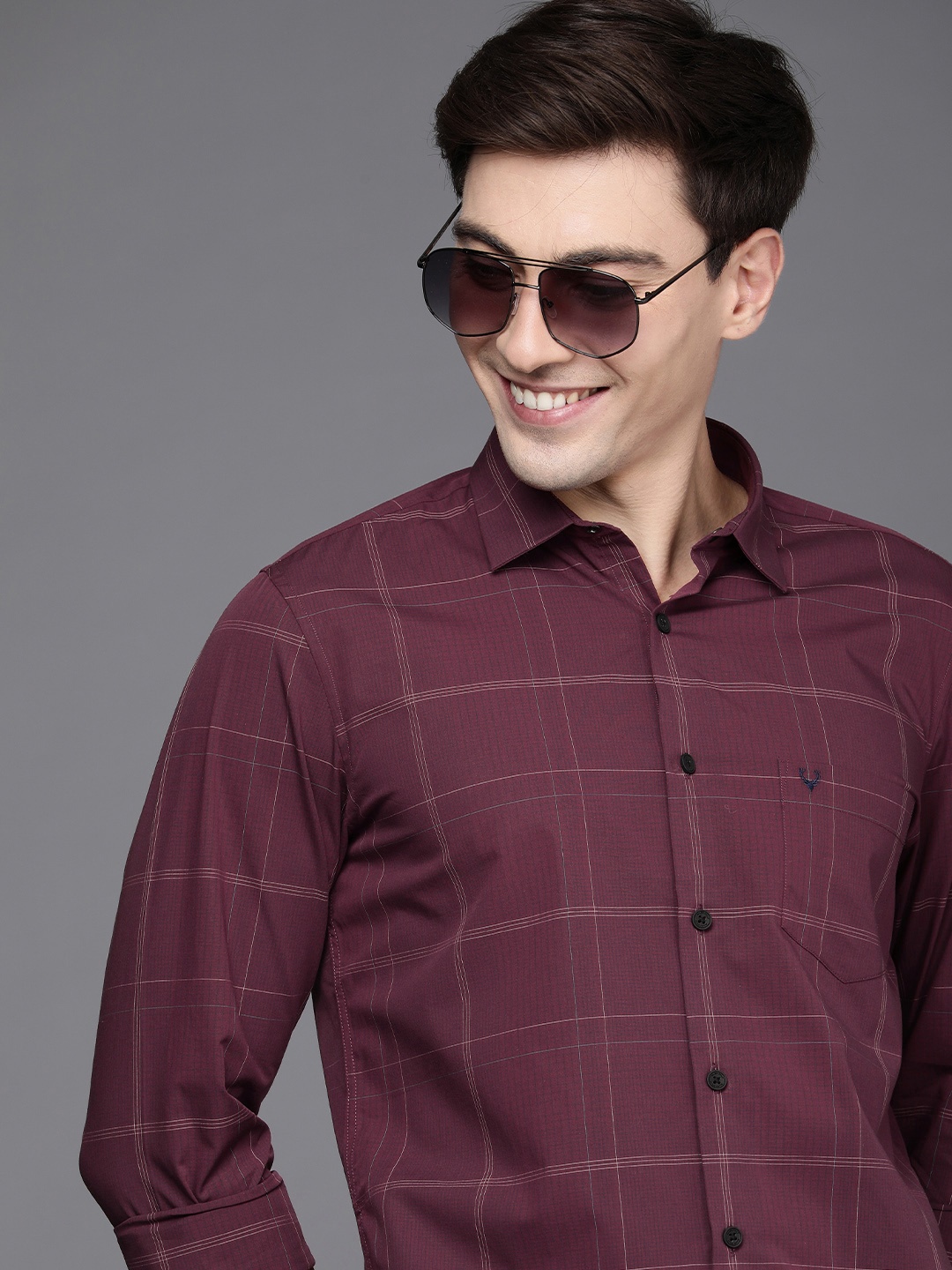 

Allen Solly Men Magenta Slim Fit Checked Casual Shirt