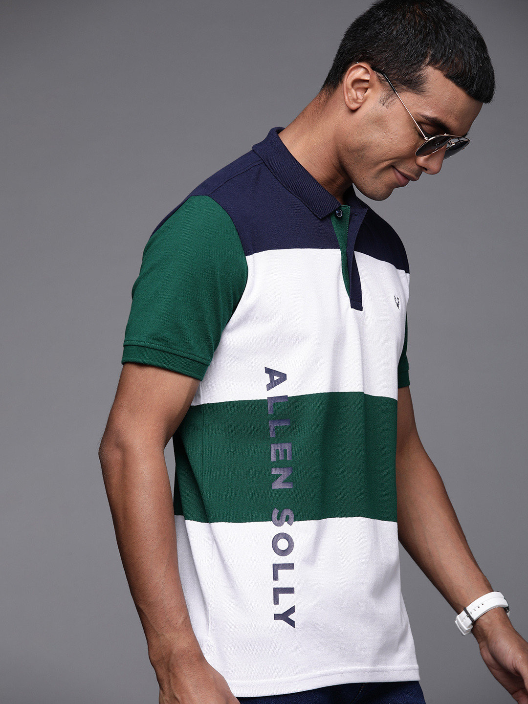

Allen Solly Men Green & White Pure Cotton Colourblocked Polo Collar T-shirt
