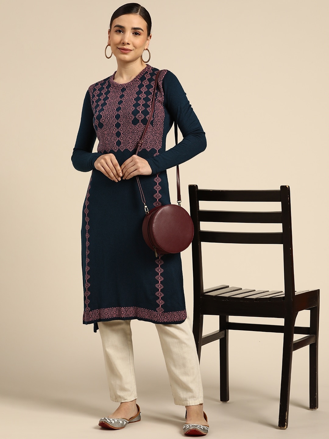 

Anouk Women Navy Blue & Pink Ethnic Motifs Knitted Kurta