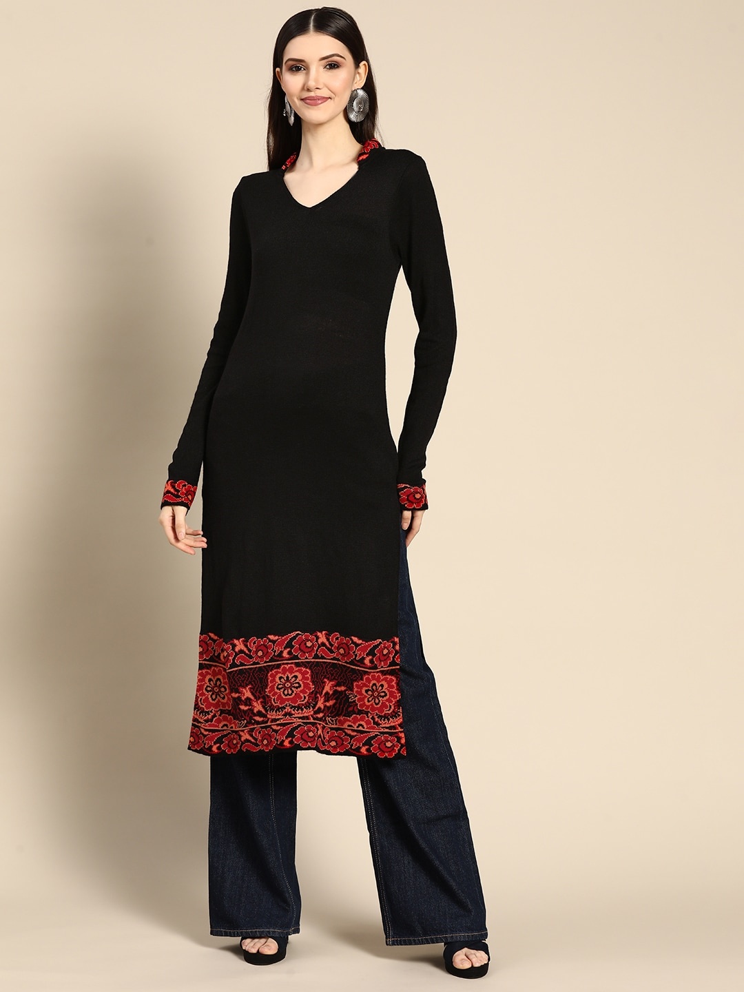 

Anouk Women Black & Red Floral Printed Straight Winter Kurta