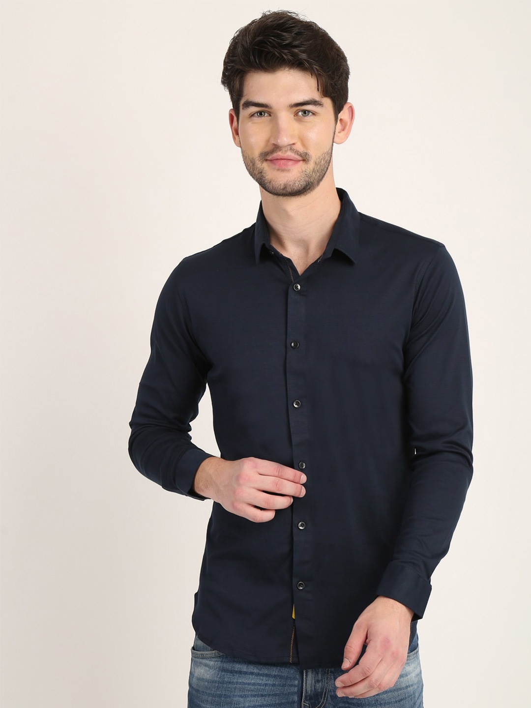 

COLVYNHARRIS JEANS Men Navy Blue Classic Slim Fit Solid Casual Shirt