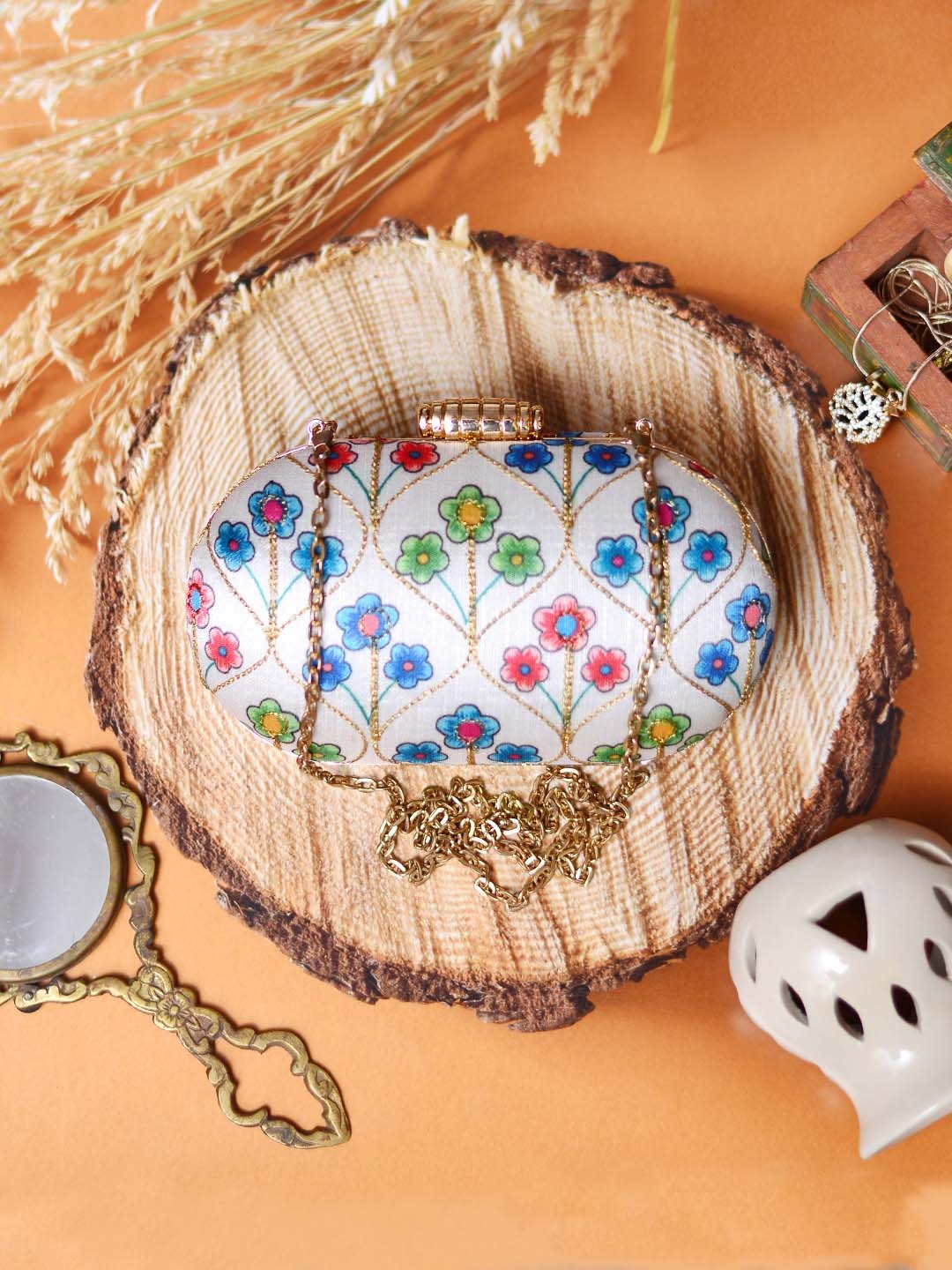 

ARTKLIM White & Blue Embroidered Box Clutch