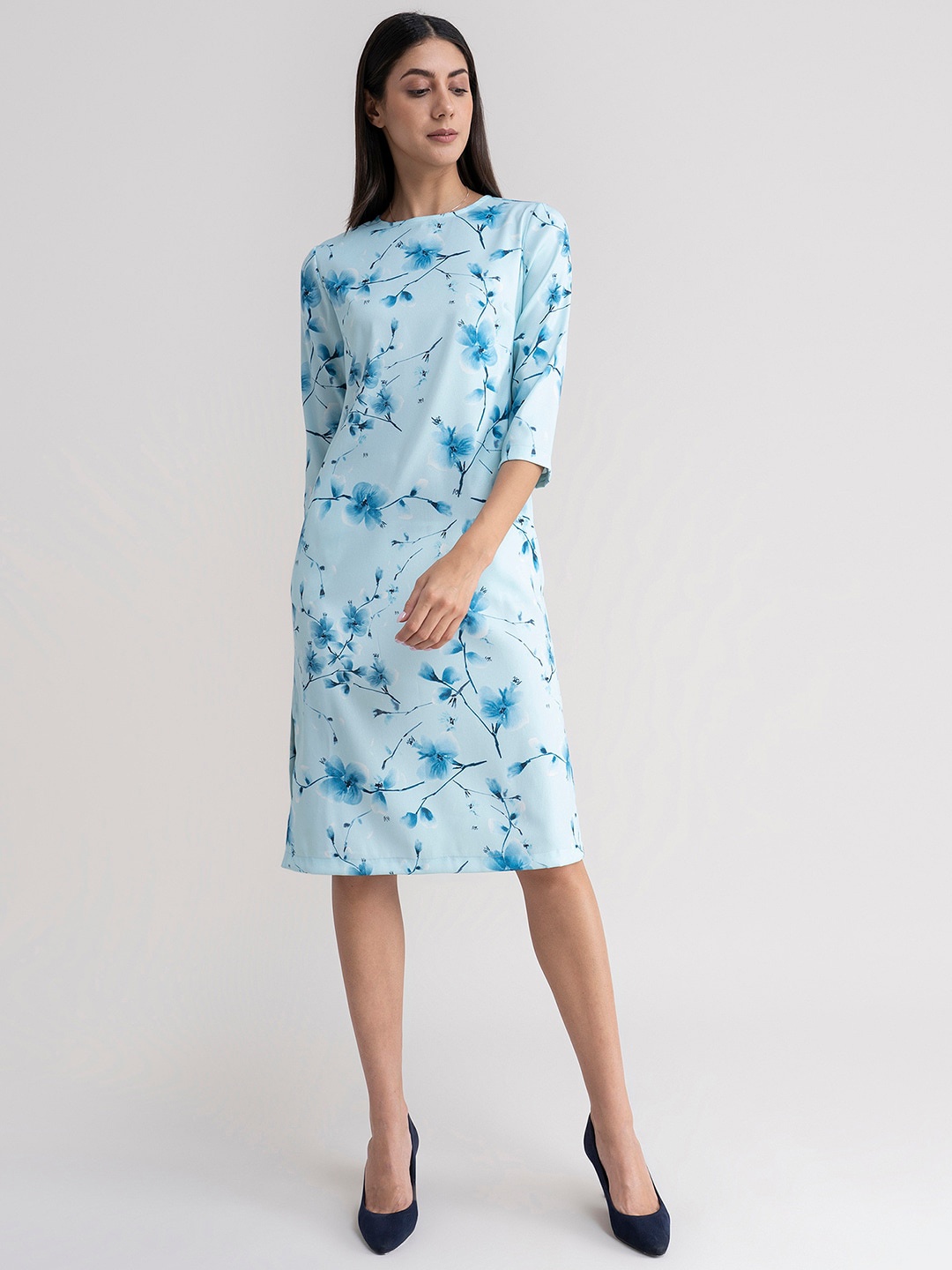

FableStreet Women Blue Floral Printed Formal Sheath Dress