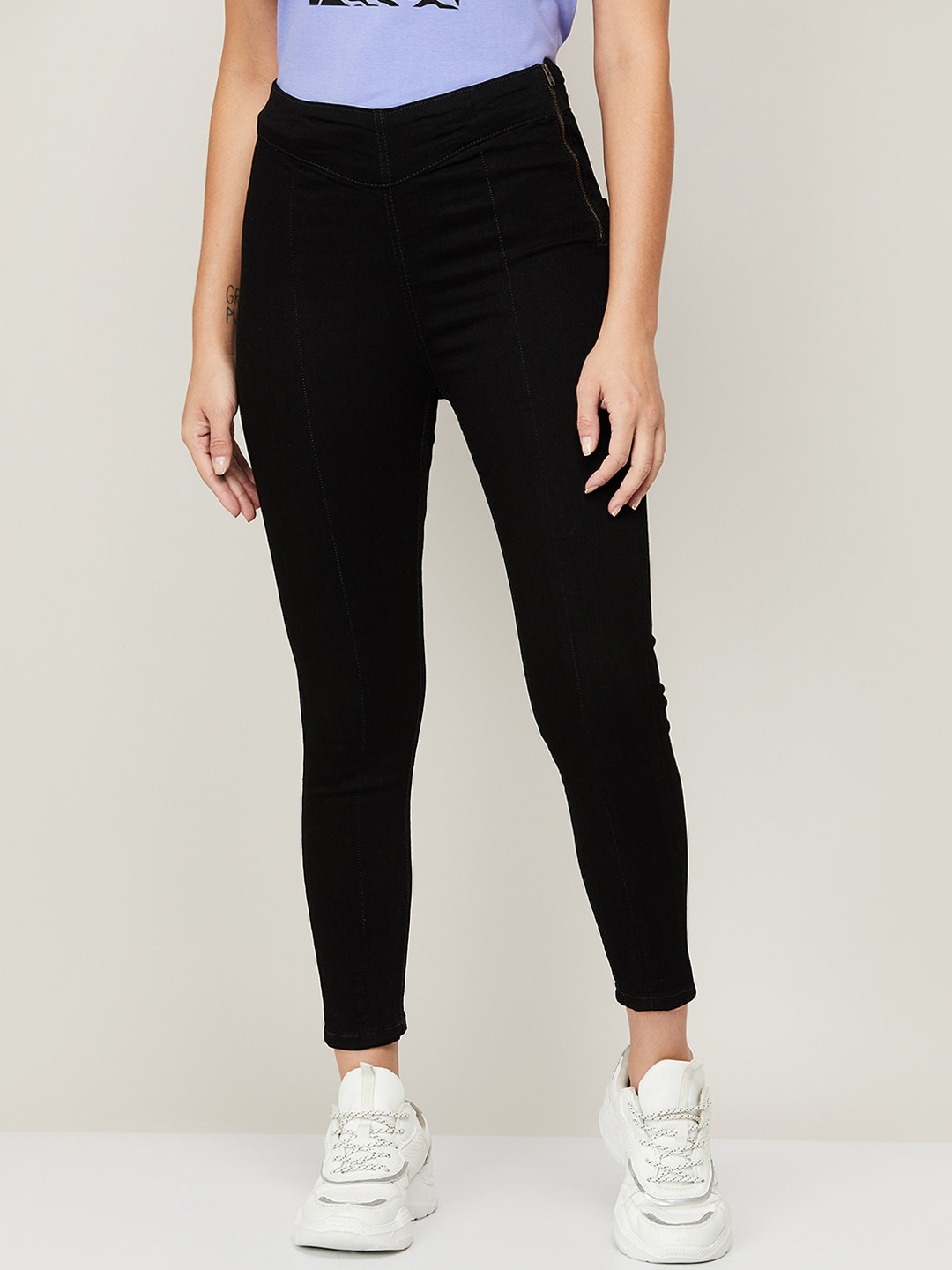 

Ginger by Lifestyle Women Black Skinny Fit Crop Cotton Jeans