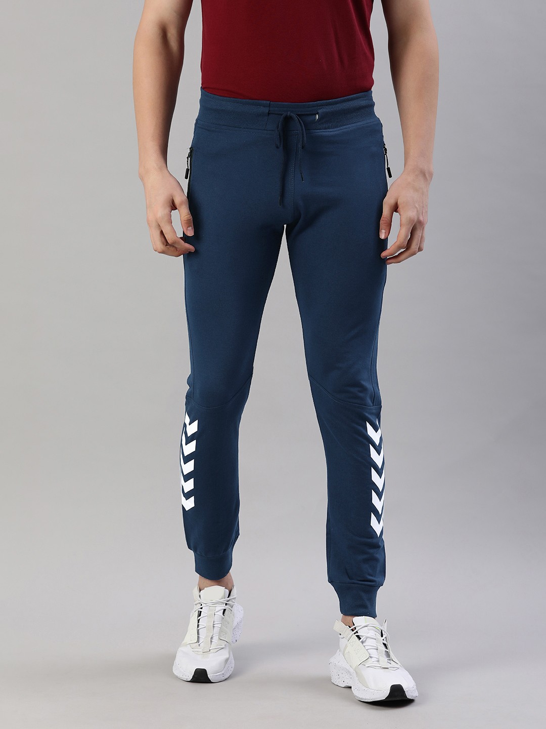 

ADBUCKS Men Navy Blue & White Printed Joggers