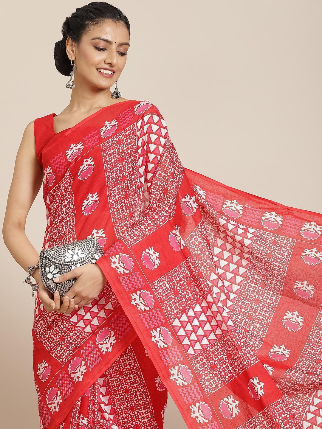 

Satrani Red & White Ethnic Motifs Ikat Saree