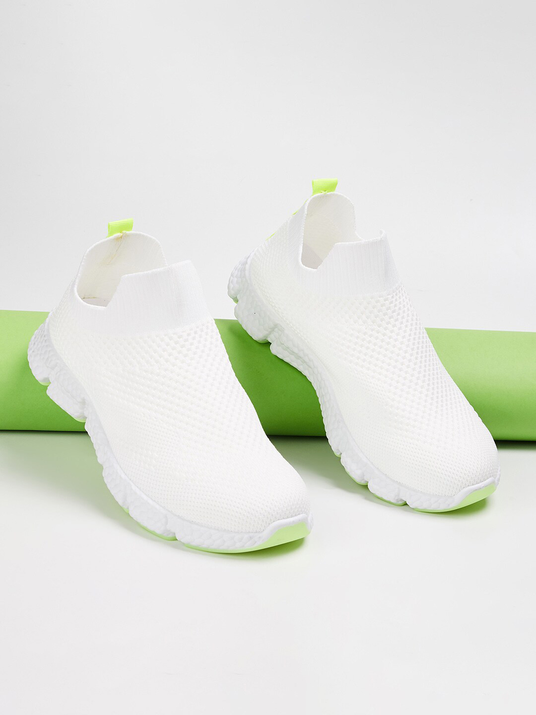 

Forca by Lifestyle Men White Woven Design PU Slip-On Sneakers