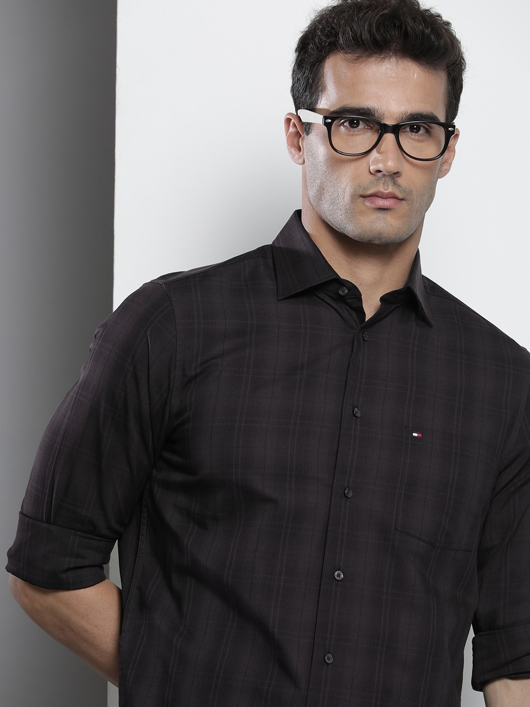 

Tommy Hilfiger Men Brown & Black Pure Cotton Tartan Checks Casual Shirt