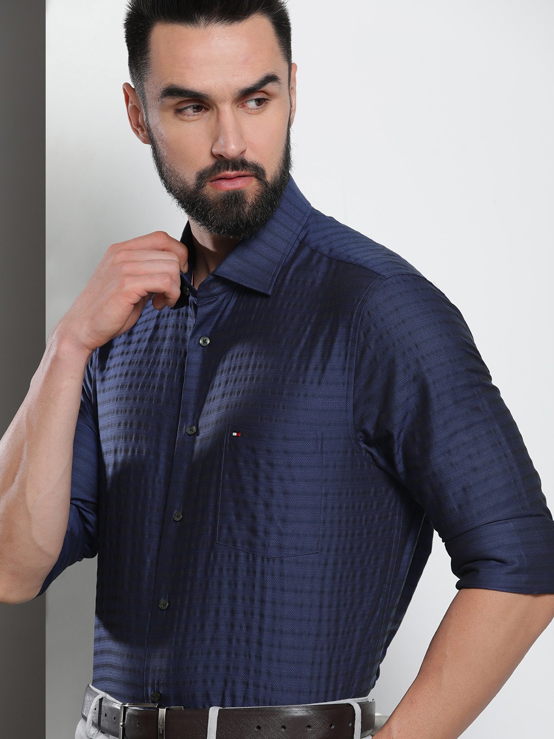 

Tommy Hilfiger Men Striped Pure Cotton Formal Shirt, Navy blue