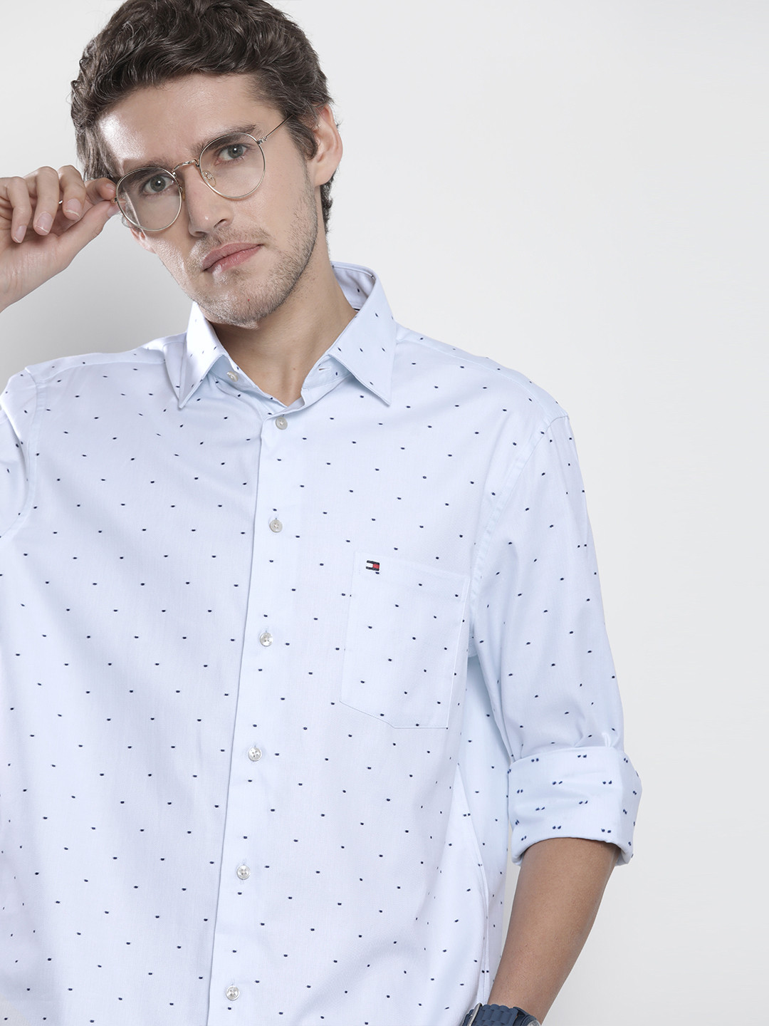

Tommy Hilfiger Men Blue Self Design Standard Pure Cotton Casual Shirt
