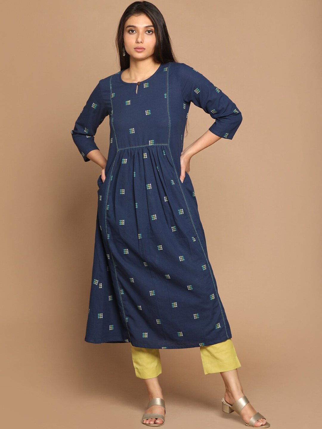 

Earthwear Women Blue Geometric Printed Thread Work Pure Cotton Kurta