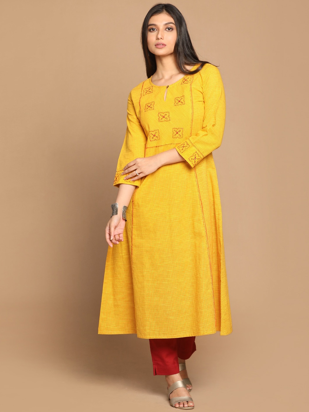 

Earthwear Women Yellow & Red Checked Keyhole Neck Thread Work Pure Cotton A-line Kurta