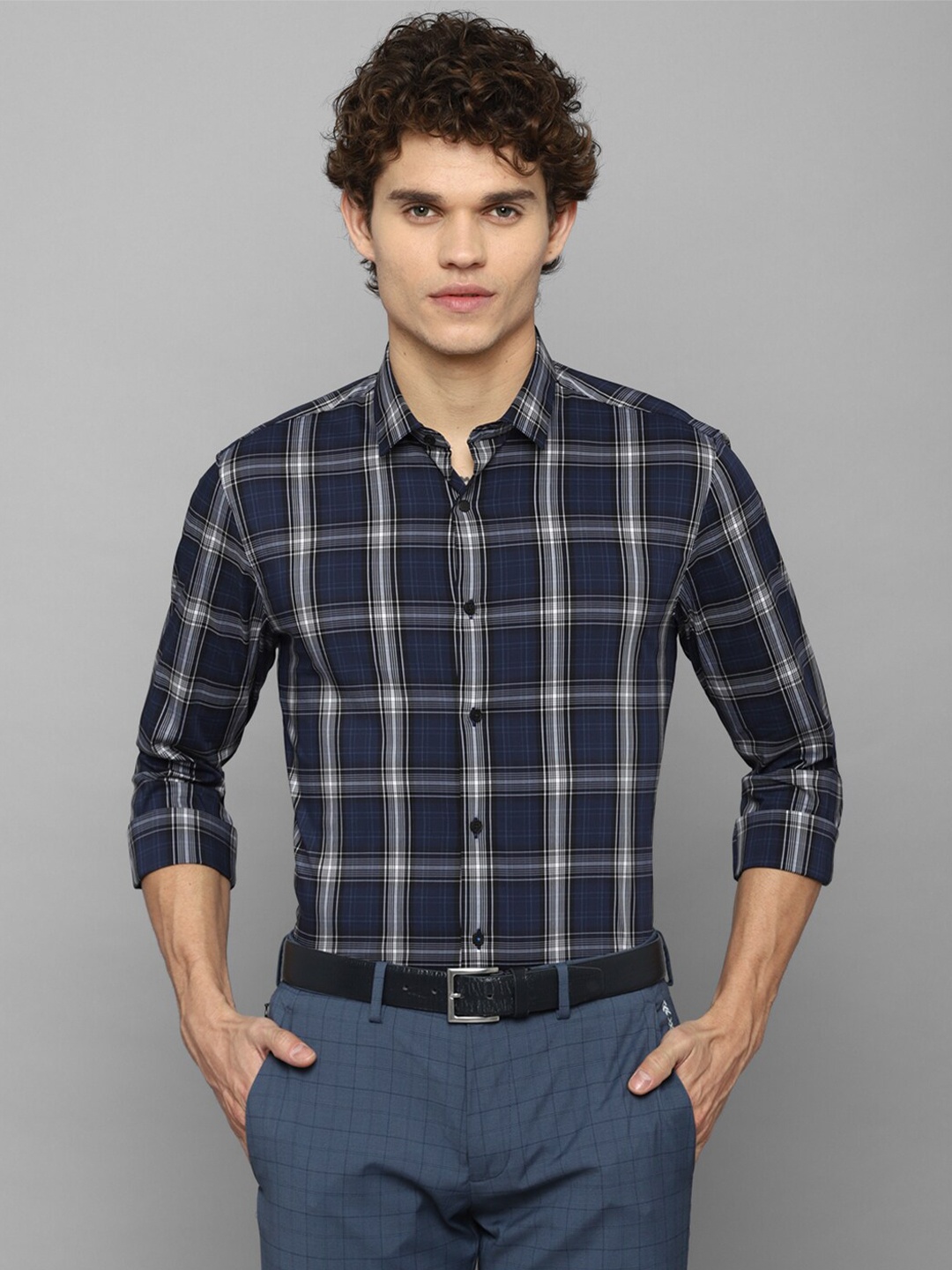 

Louis Philippe Sport Men Navy Blue Slim Fit Tartan Checked Casual Shirt