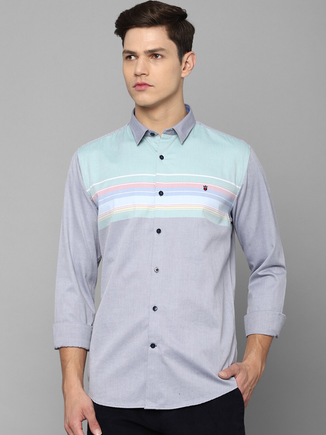 

Louis Philippe Sport Men Blue Slim Fit Horizontal Striped Cotton Casual Shirt