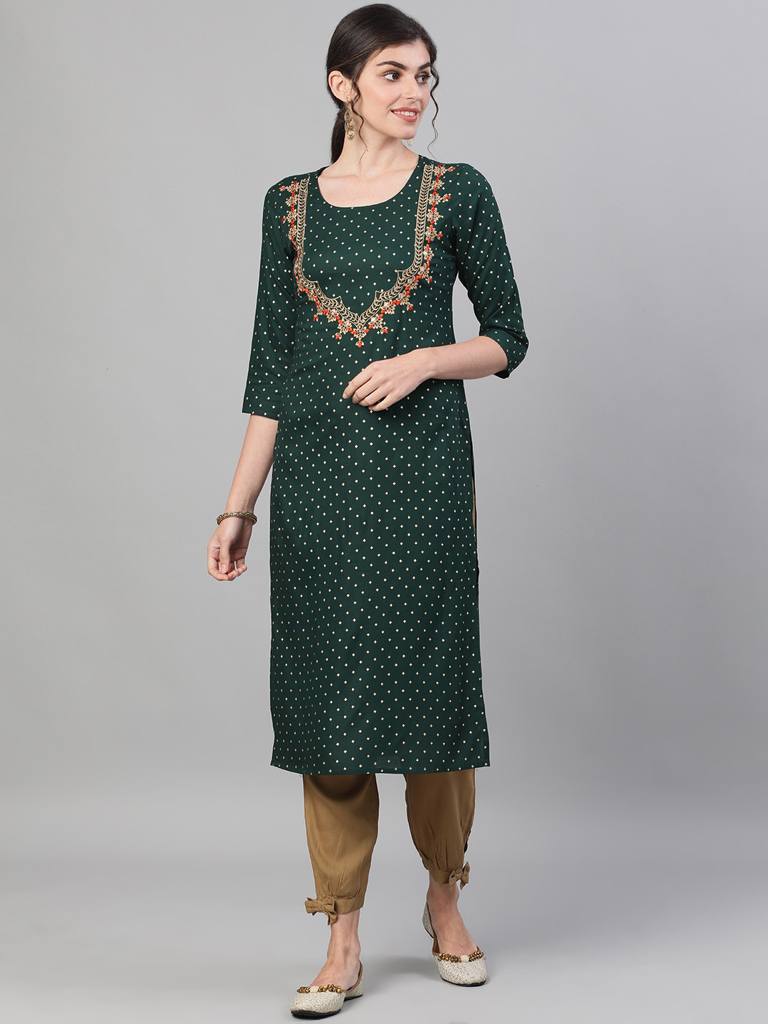 

GULMOHAR JAIPUR Women Green Embroidered Thread Work Kurta