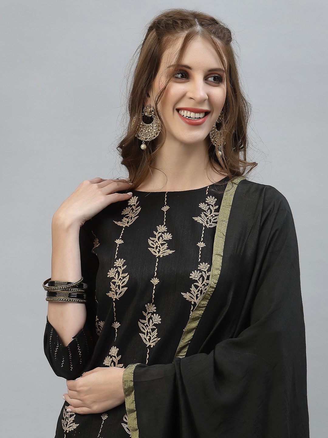 

SANISA Women Black & Gold Floral Printed Kurta with Palazzos & With Dupatta