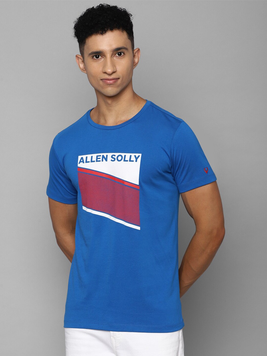 

Allen Solly Sport Men Blue Typography Printed Cotton T-shirt