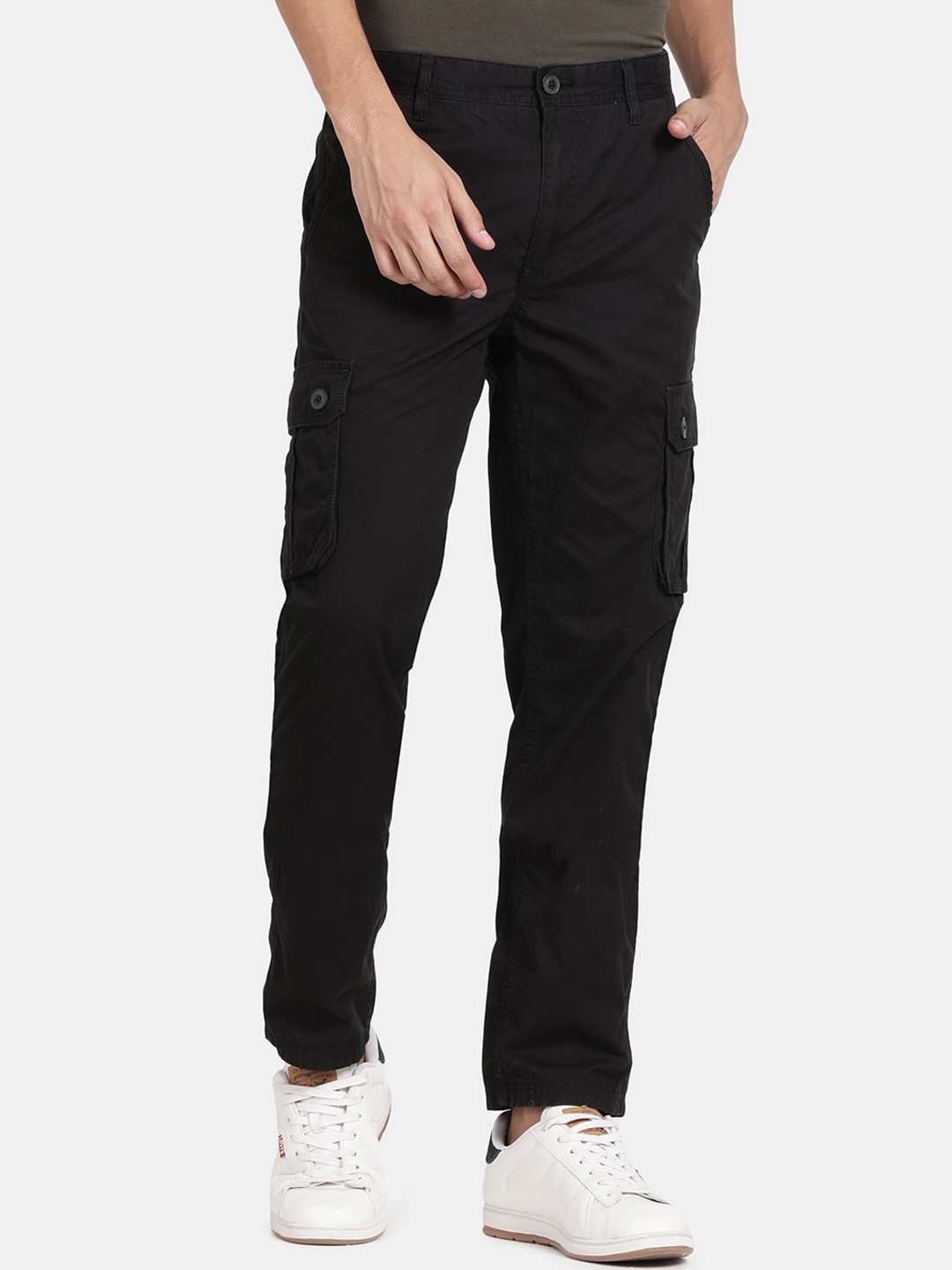 

t-base Men Black Cotton Regular Fit Cargos Trousers
