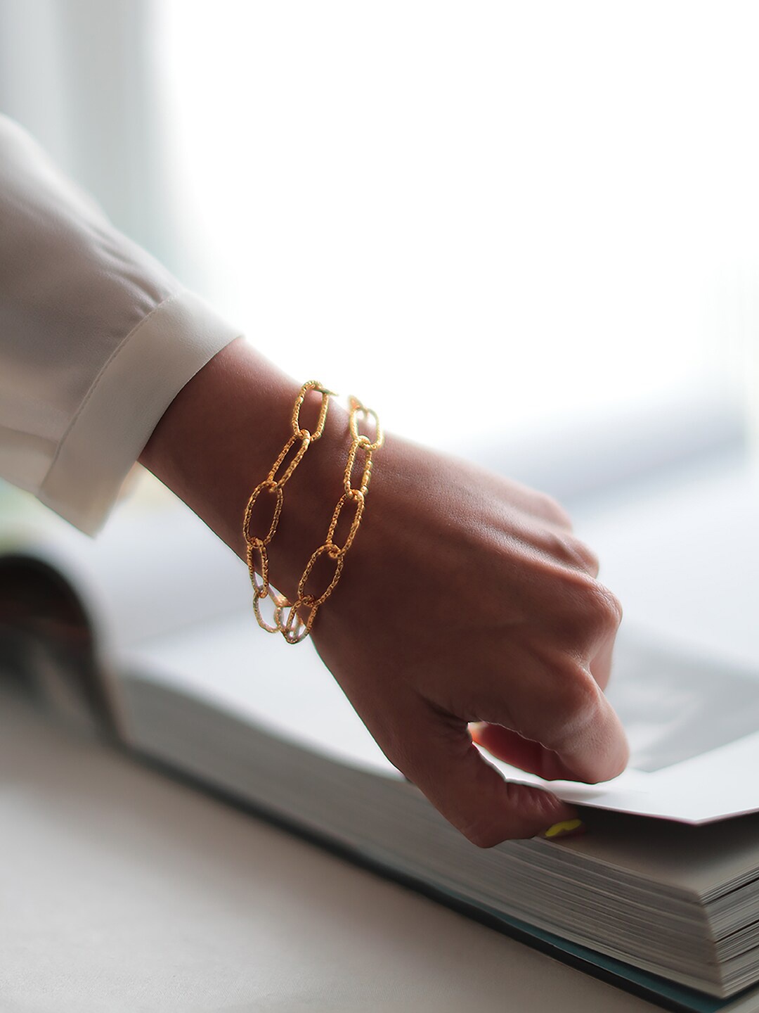 

MNSH Gold-Toned Gold-Plated Link Bracelet