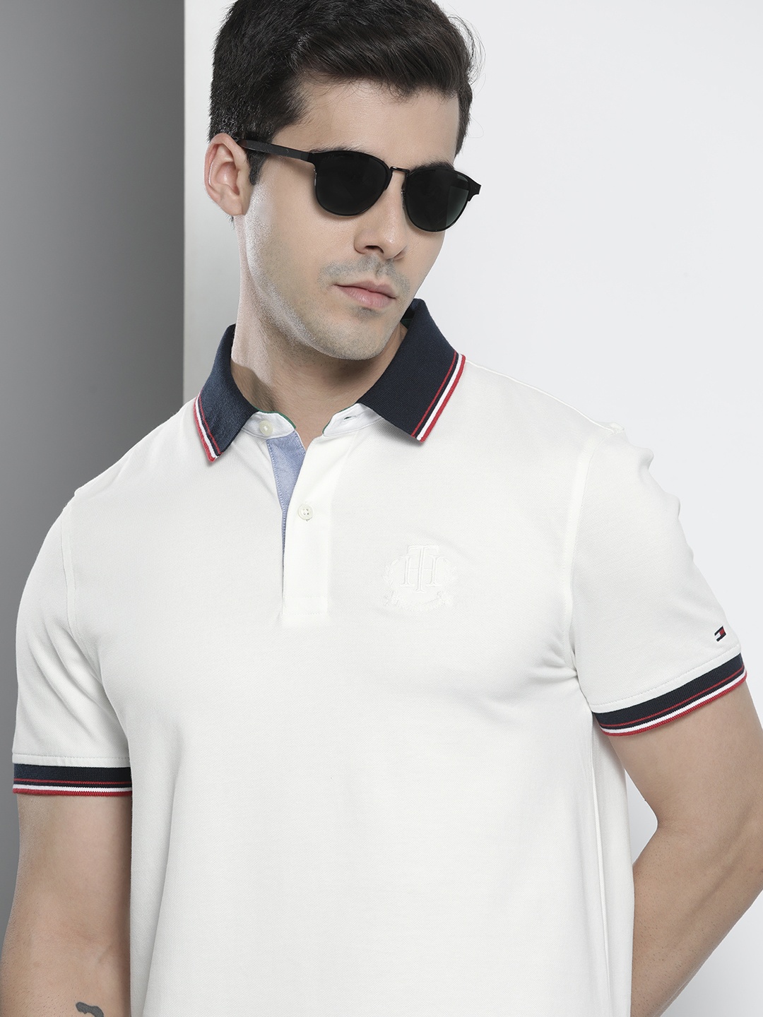 

Tommy Hilfiger Men White Polo Collar T-shirt
