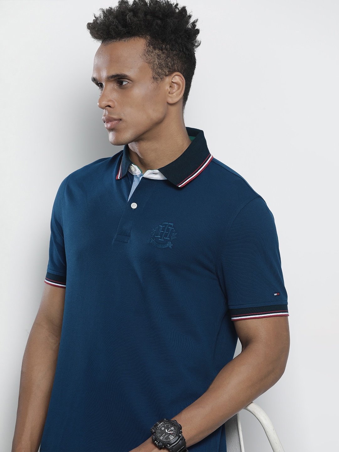 

Tommy Hilfiger Men Navy Blue Polo Collar T-shirt