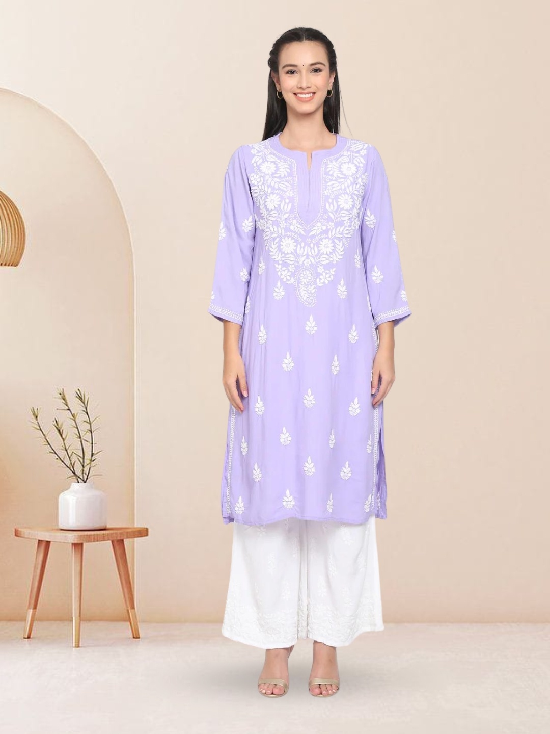 

PARAMOUNT CHIKAN Women Mauve Ethnic Motifs Embroidered Flared Sleeves Chikankari Kurta