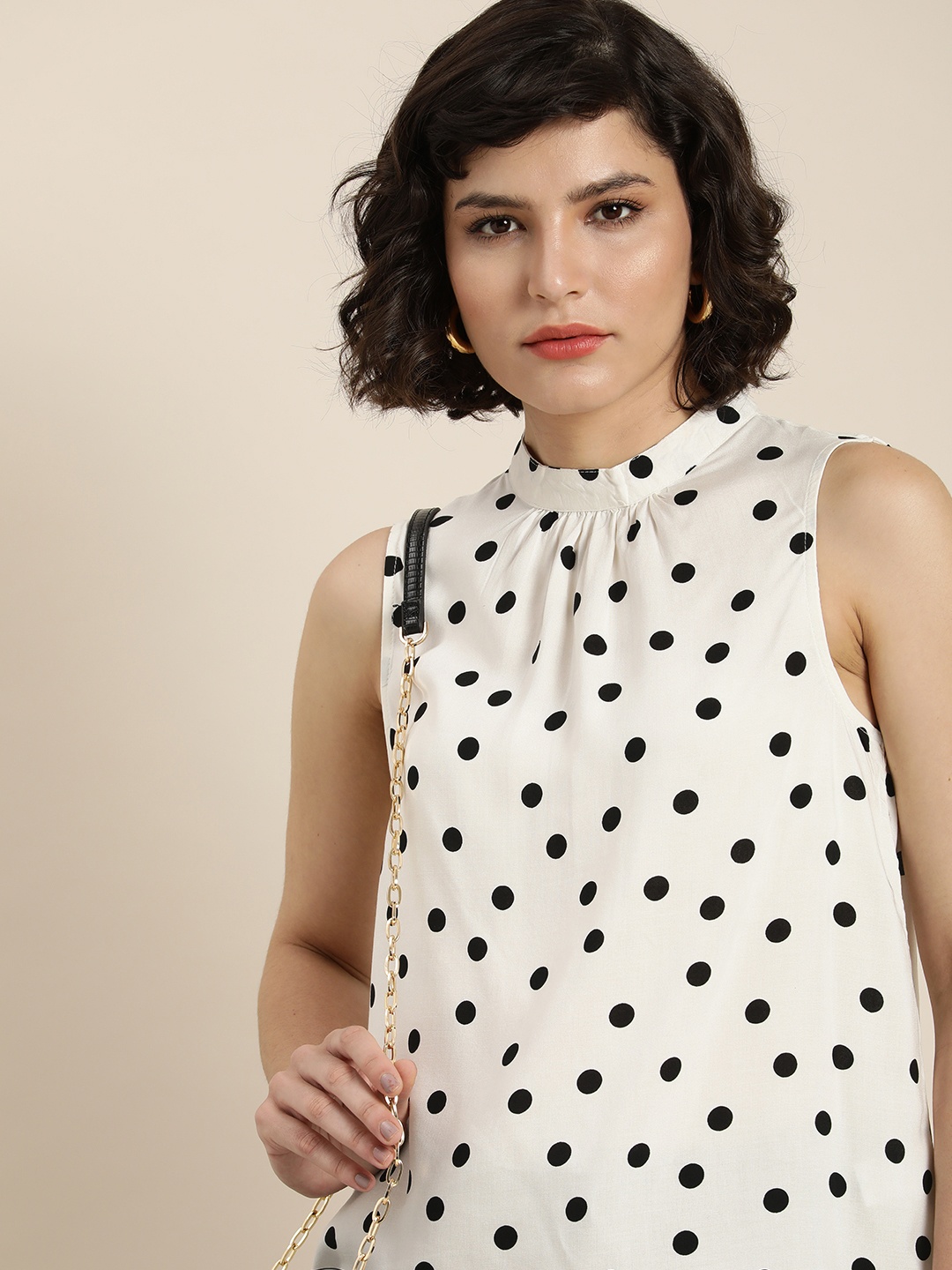 

INVICTUS Women Off White & Black Polka Dot Print Casual A-Line Top