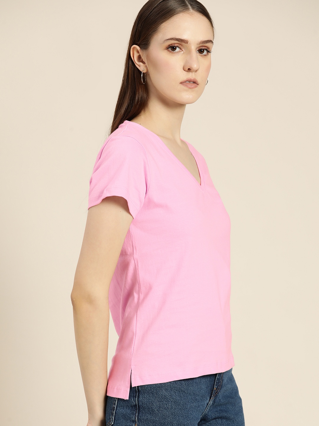 

INVICTUS Women Pink Solid V-Neck T-shirt