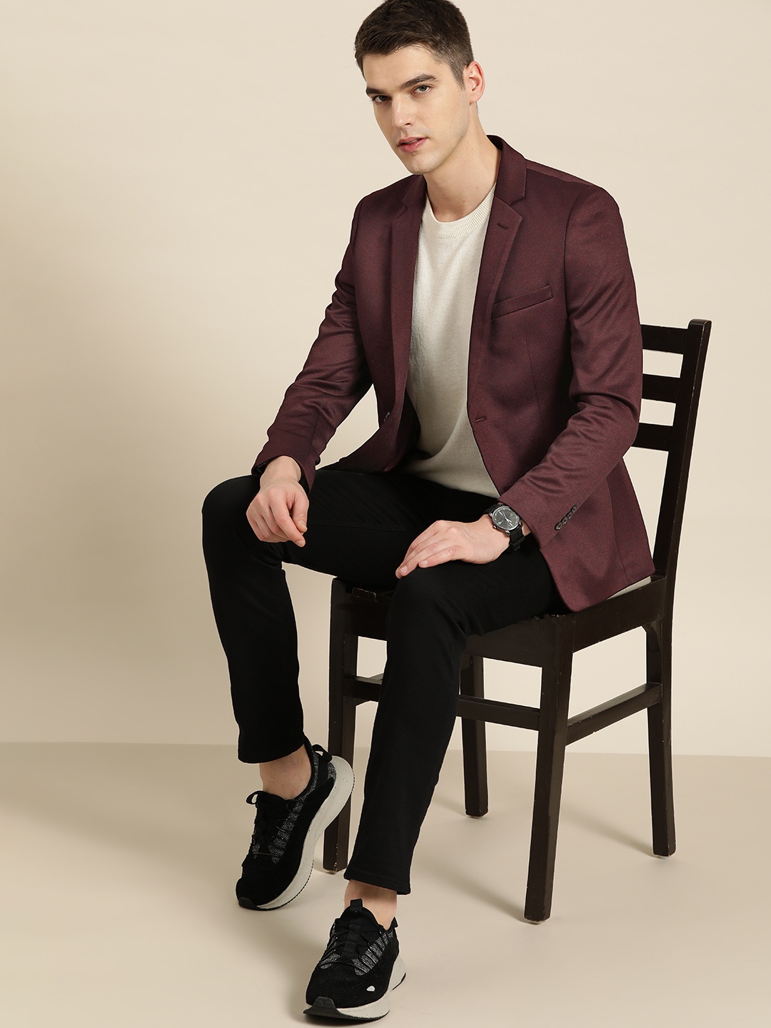 

INVICTUS Men Maroon Solid Slim Fit Single Breasted Blazer