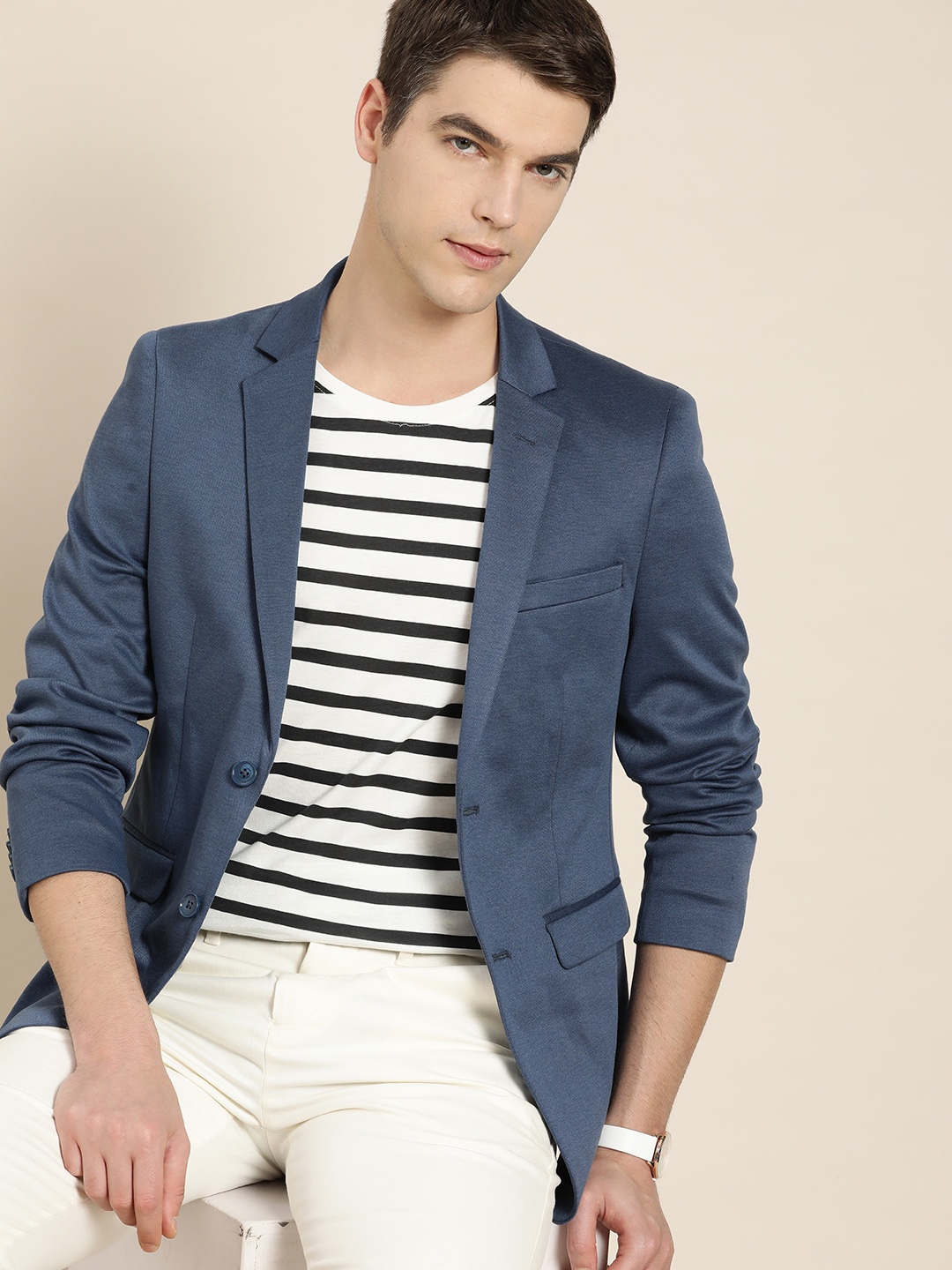

INVICTUS Solid Single-Breasted Slim Fit Blazer, Blue