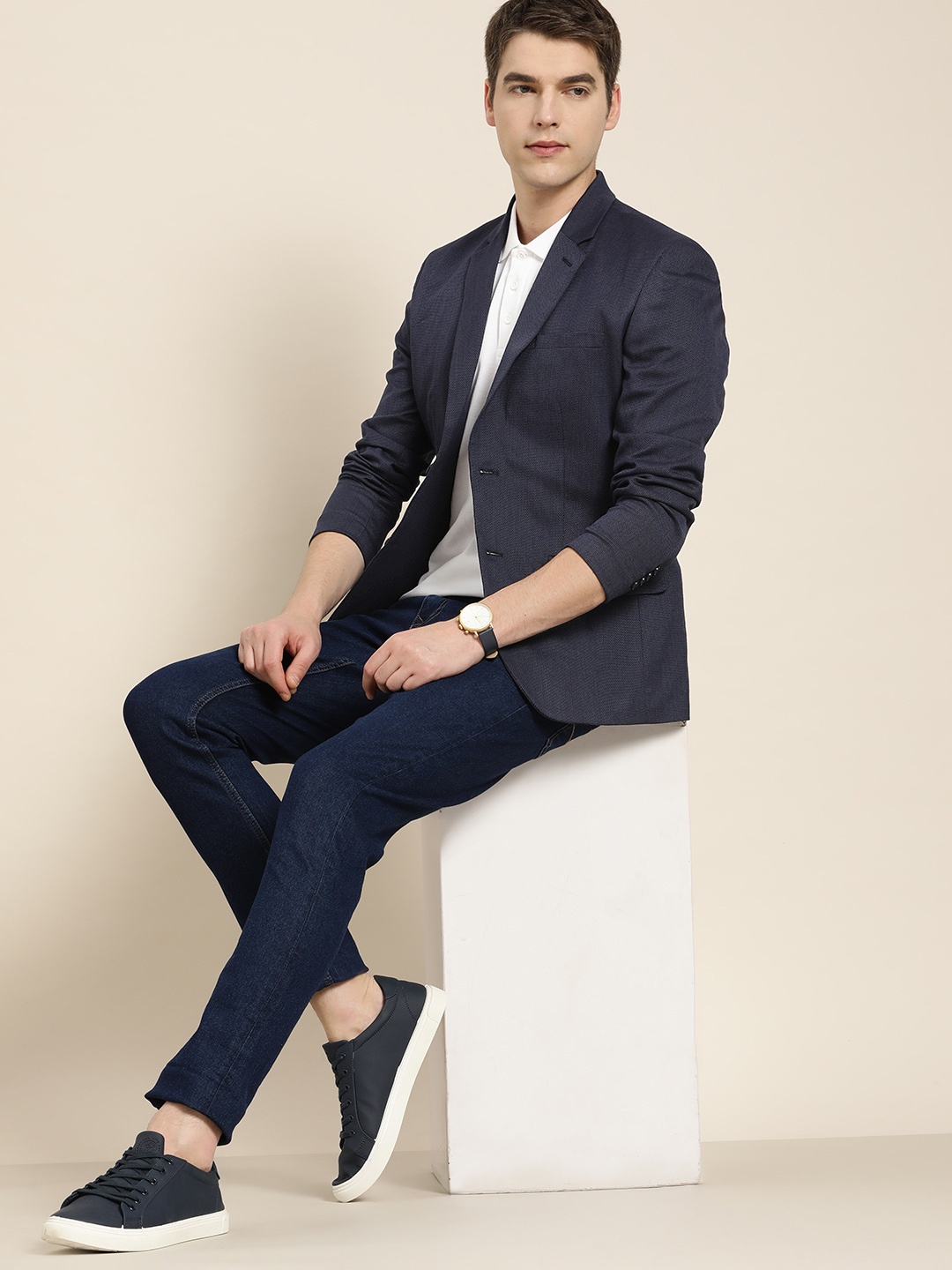 

INVICTUS Men Self Design Notched Lapel Slim Fit Blazer, Navy blue