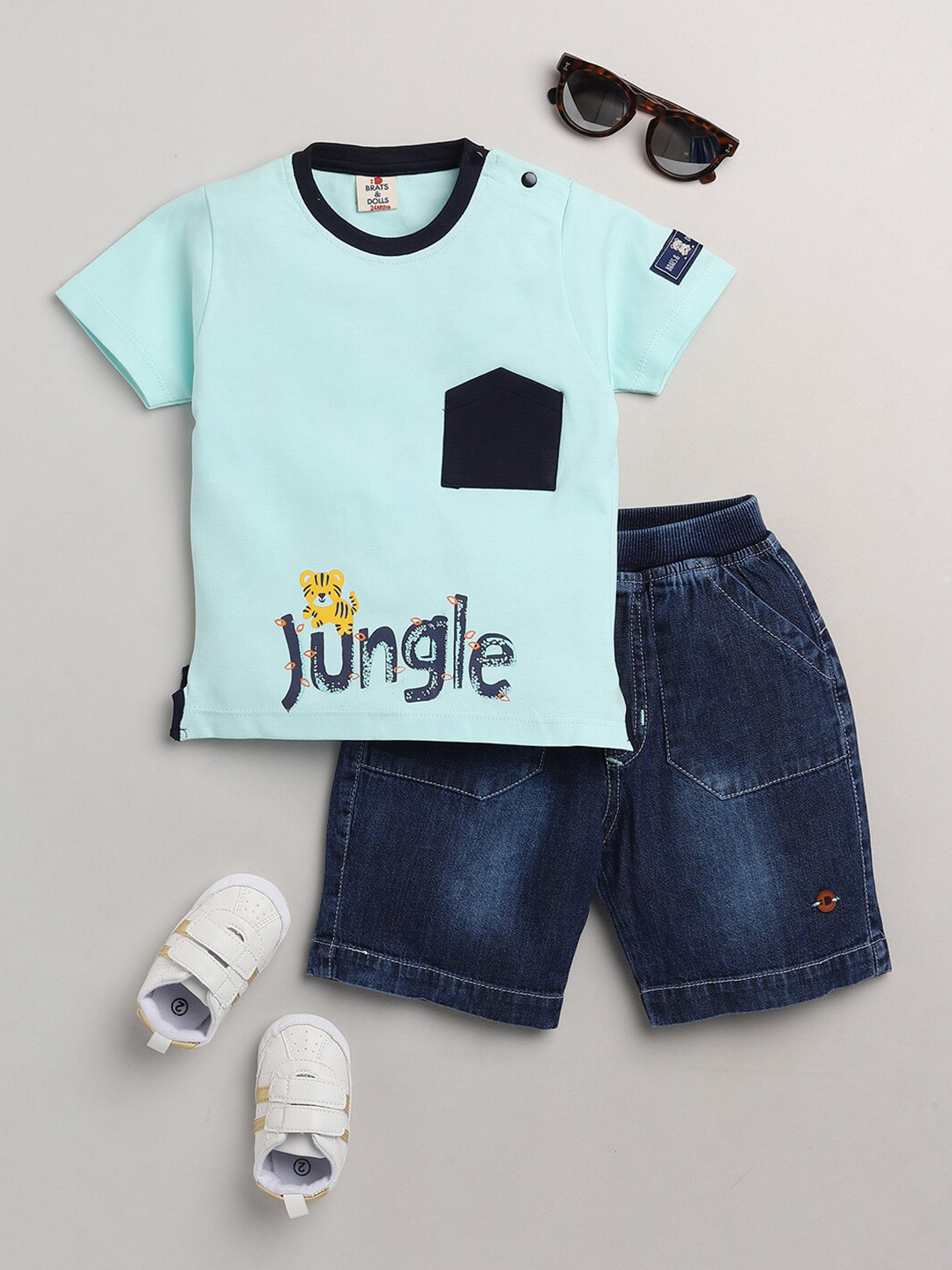 

BRATS AND DOLLS Boys Turquoise Blue & Navy Blue Printed Cotton T-shirt with Shorts