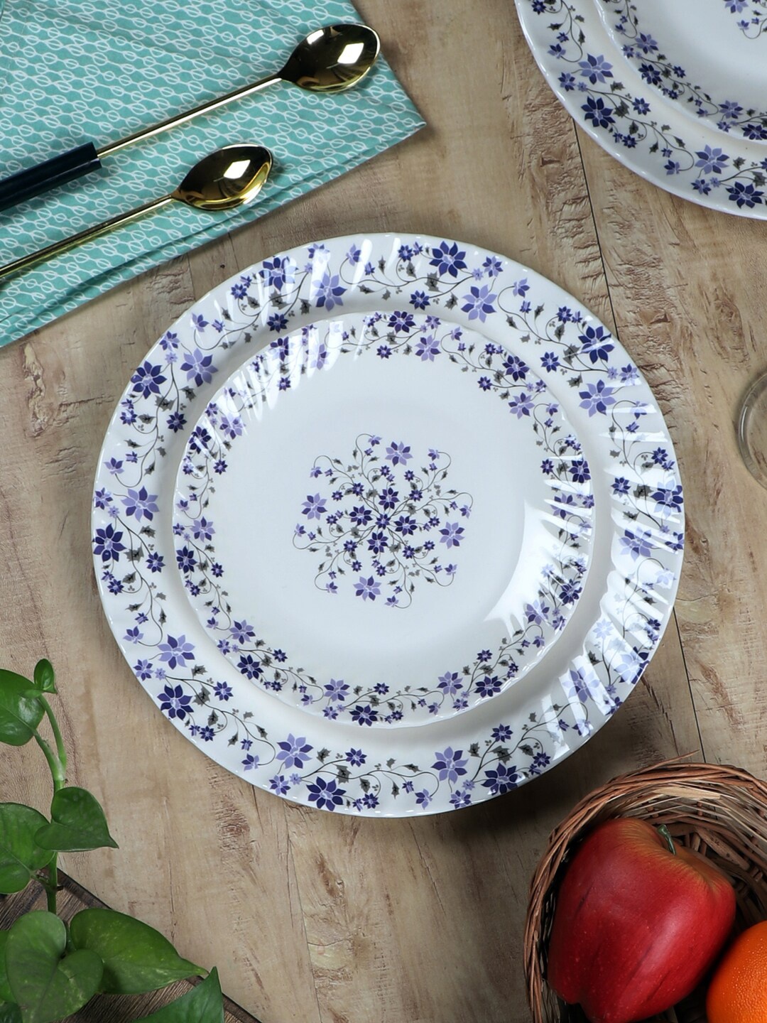 

CDI White & Blue 12 Pieces Floral Printed Melamine Matte Plates