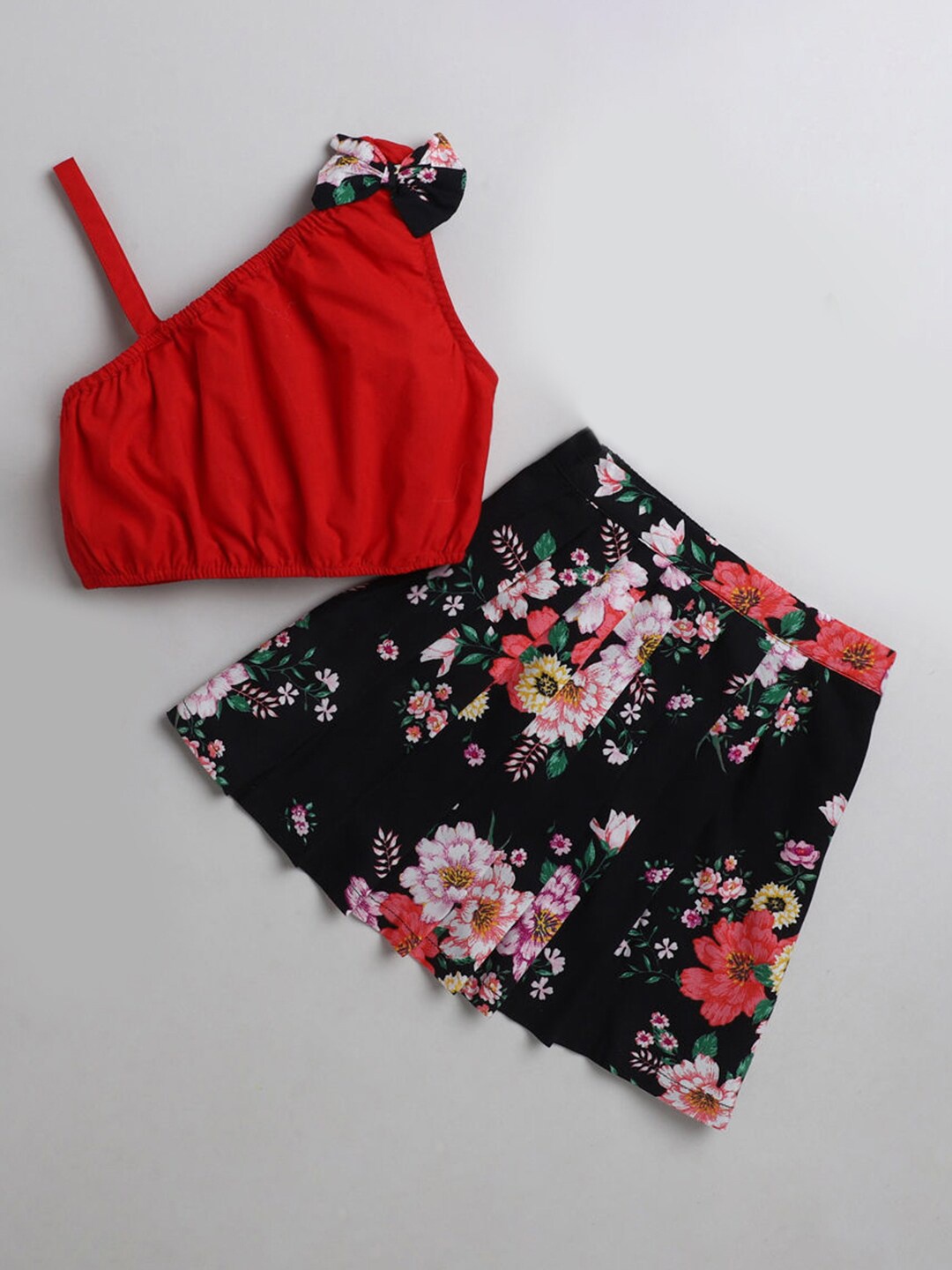 

Hopscotch Girls Red & Black Printed Pure Cotton Top with Skirt
