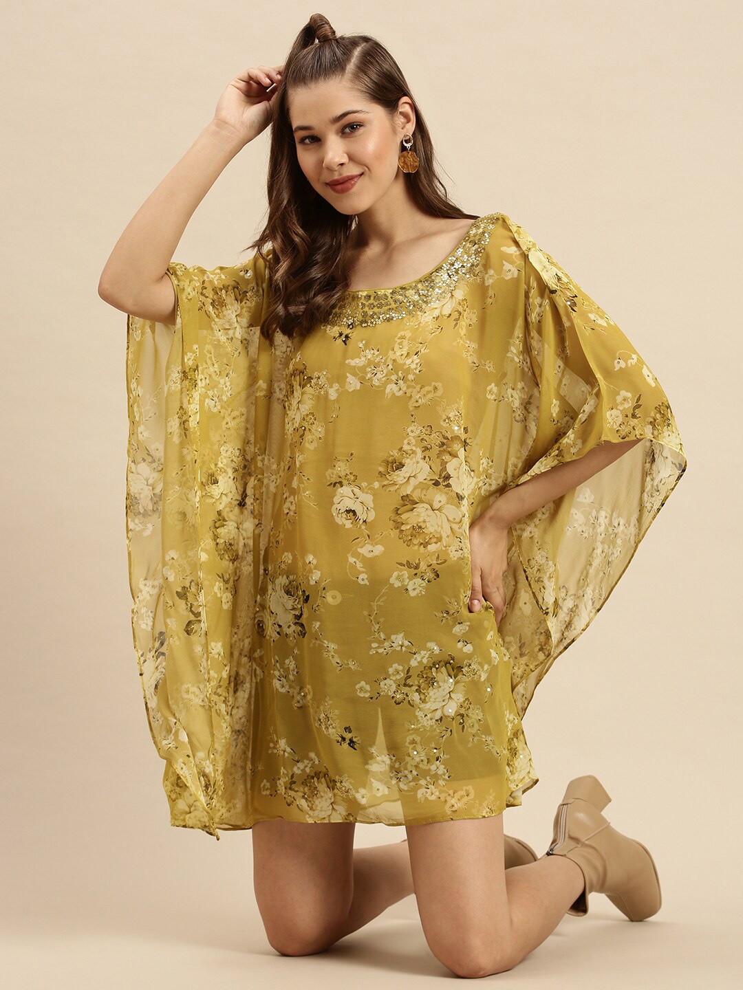 

Sanwara Green Floral Georgette Kaftan Dress