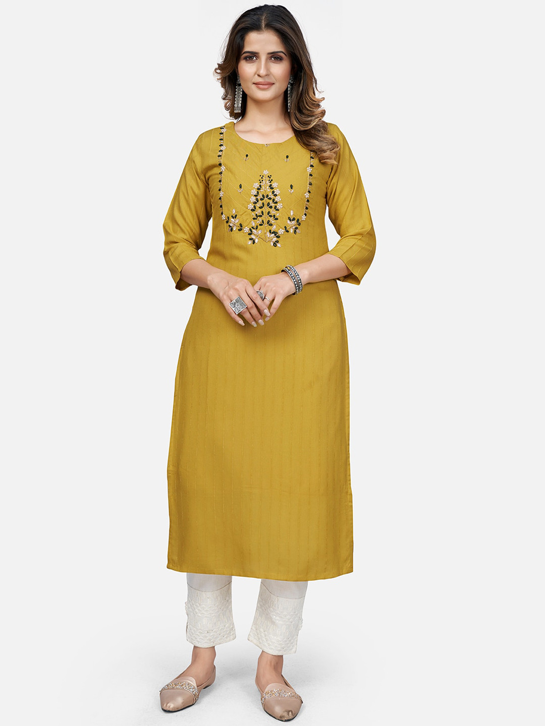 

Vbuyz Women Yellow Floral Embroidered Thread Work Kurta