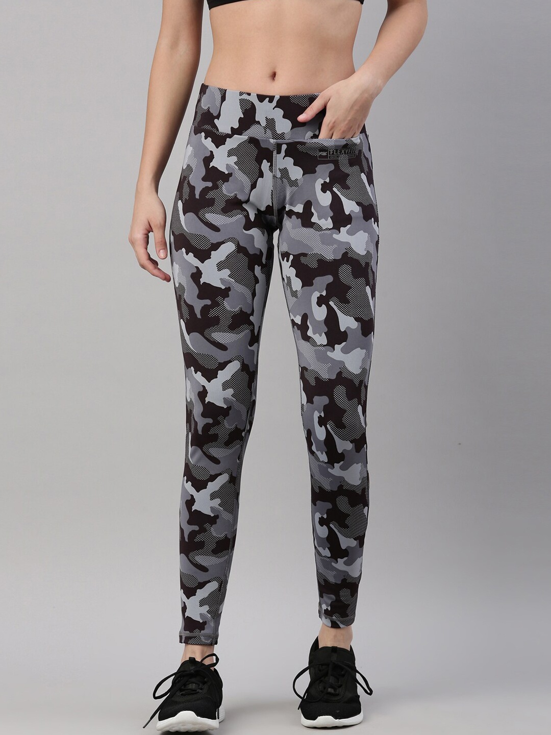

GOLDSTROMS Women Grey & Black Printed Flexi Fit Tights