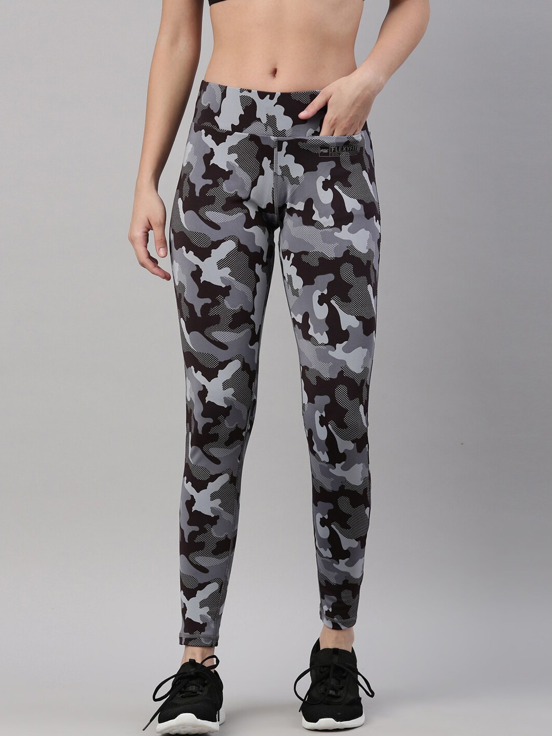 

GOLDSTROMS Women Grey & Black Camouflage Printed Tights