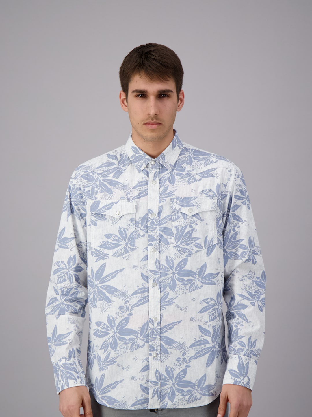 

FREESOUL Men Off White Floral Printed Casual Shirt