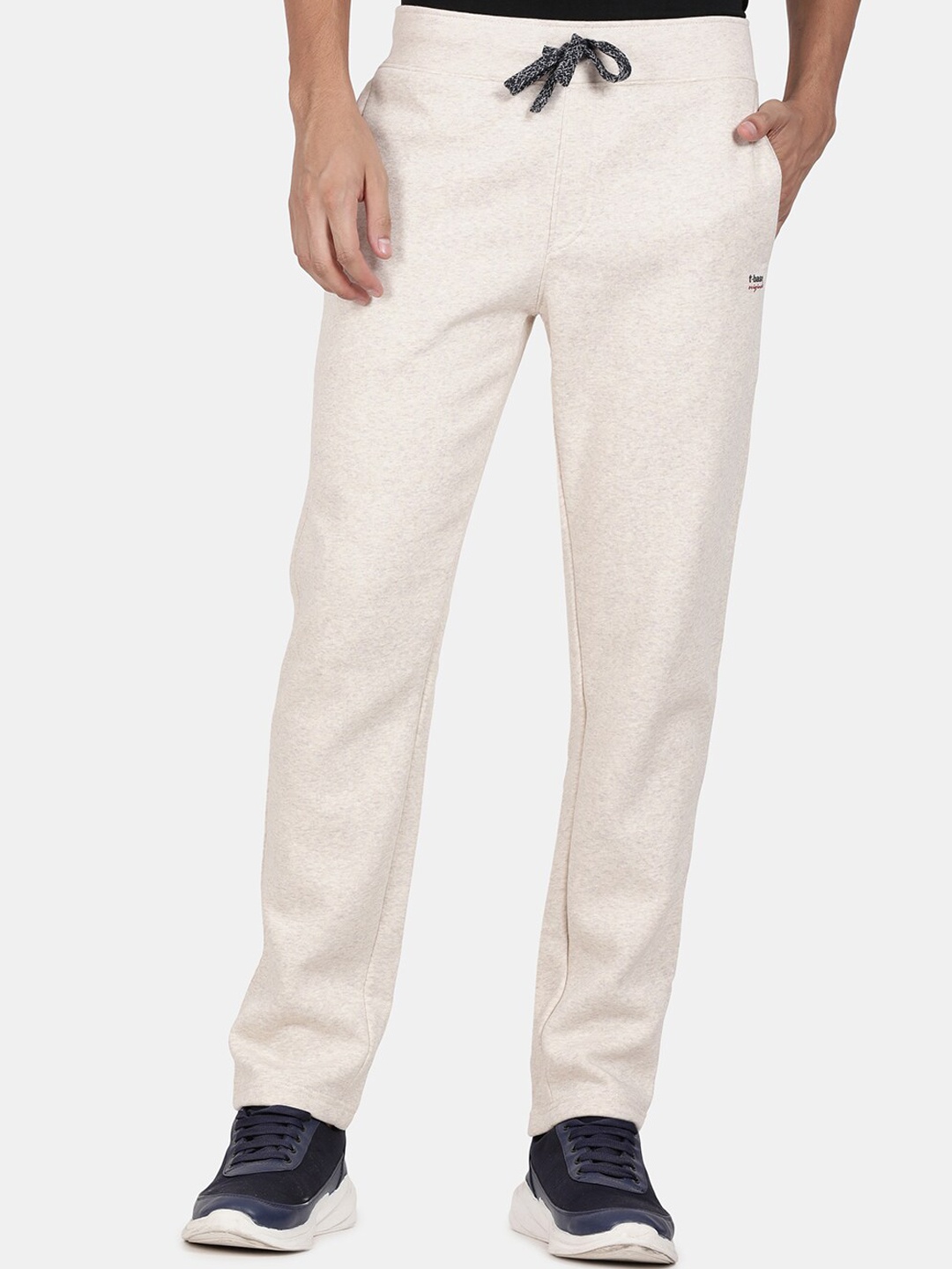 

t-base Men Cream Solid Mid-rise Track Pants